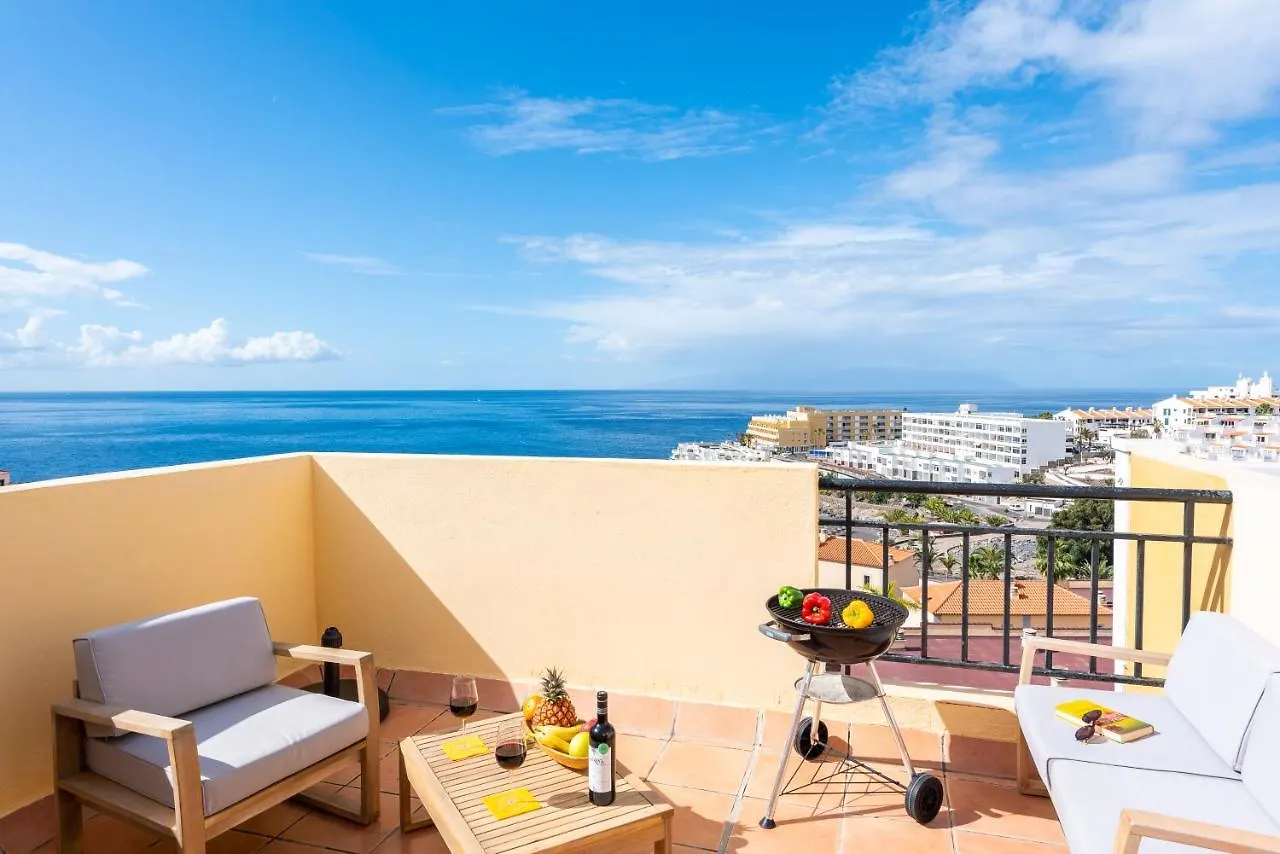 1314 Fabulous 2 Bedroom Accommodation Roof Terrace contacts